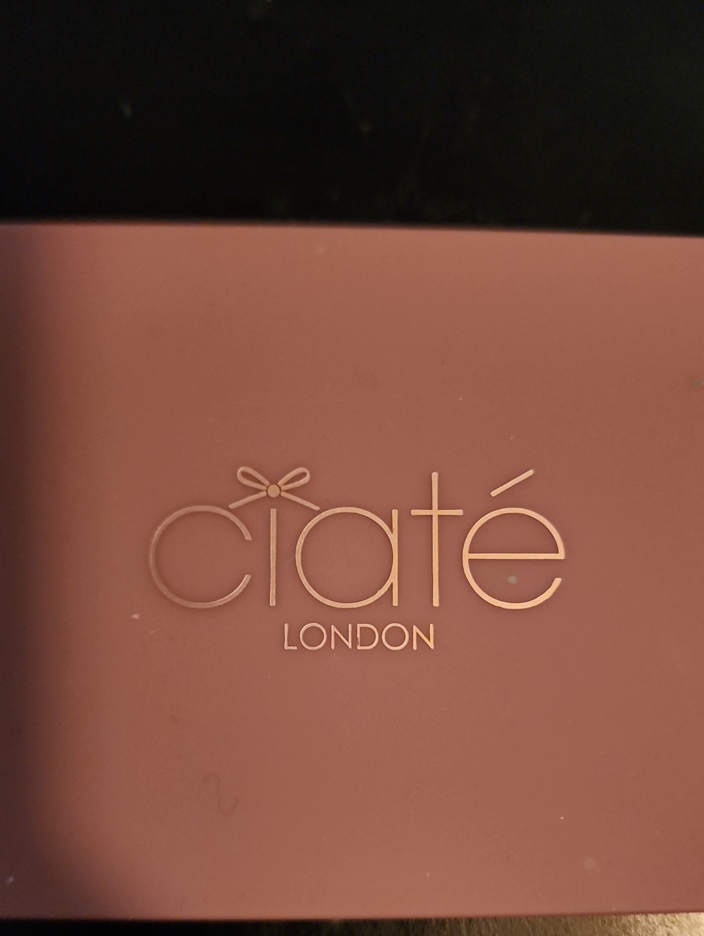 Women’s Skincare Compact - The Velvet Palette W/o Box